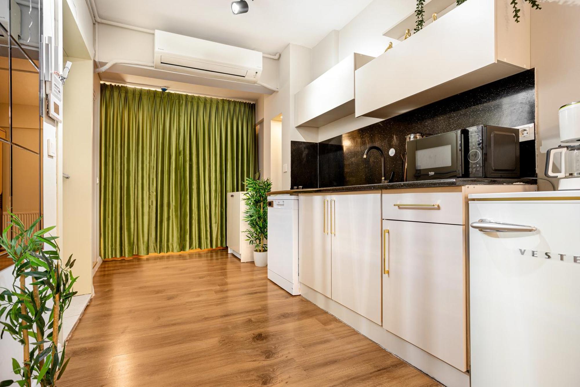 Port Galata Suites Istanbul Exterior photo
